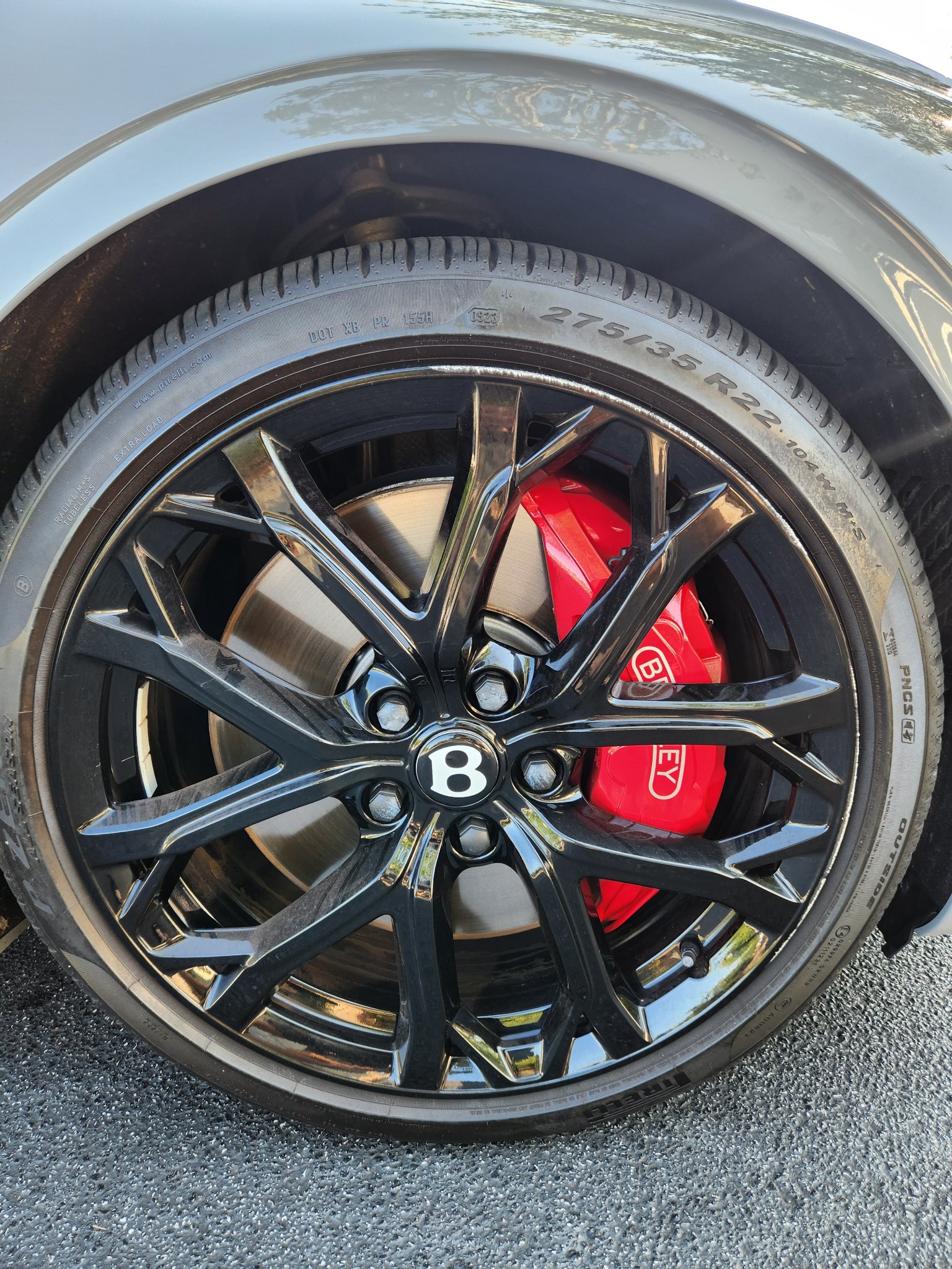 Bentley 22" Rim Refinish — Before